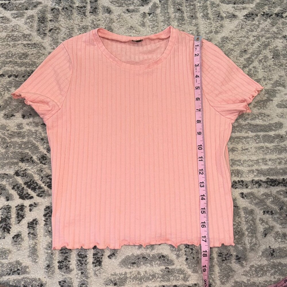 Pastel Pink Ribbed Crop Top Lettuce Leaf Size Medium - Picture 6 of 8